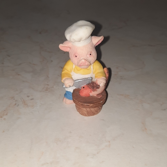 Miniature Figurine Pig Chef - Picture 2 of 9